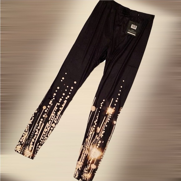 Just Fashion Now Pants - NWT! Leggings with Circle pattern